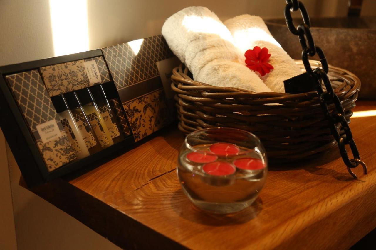 Relax Hotel Ksamil Ngoại thất bức ảnh