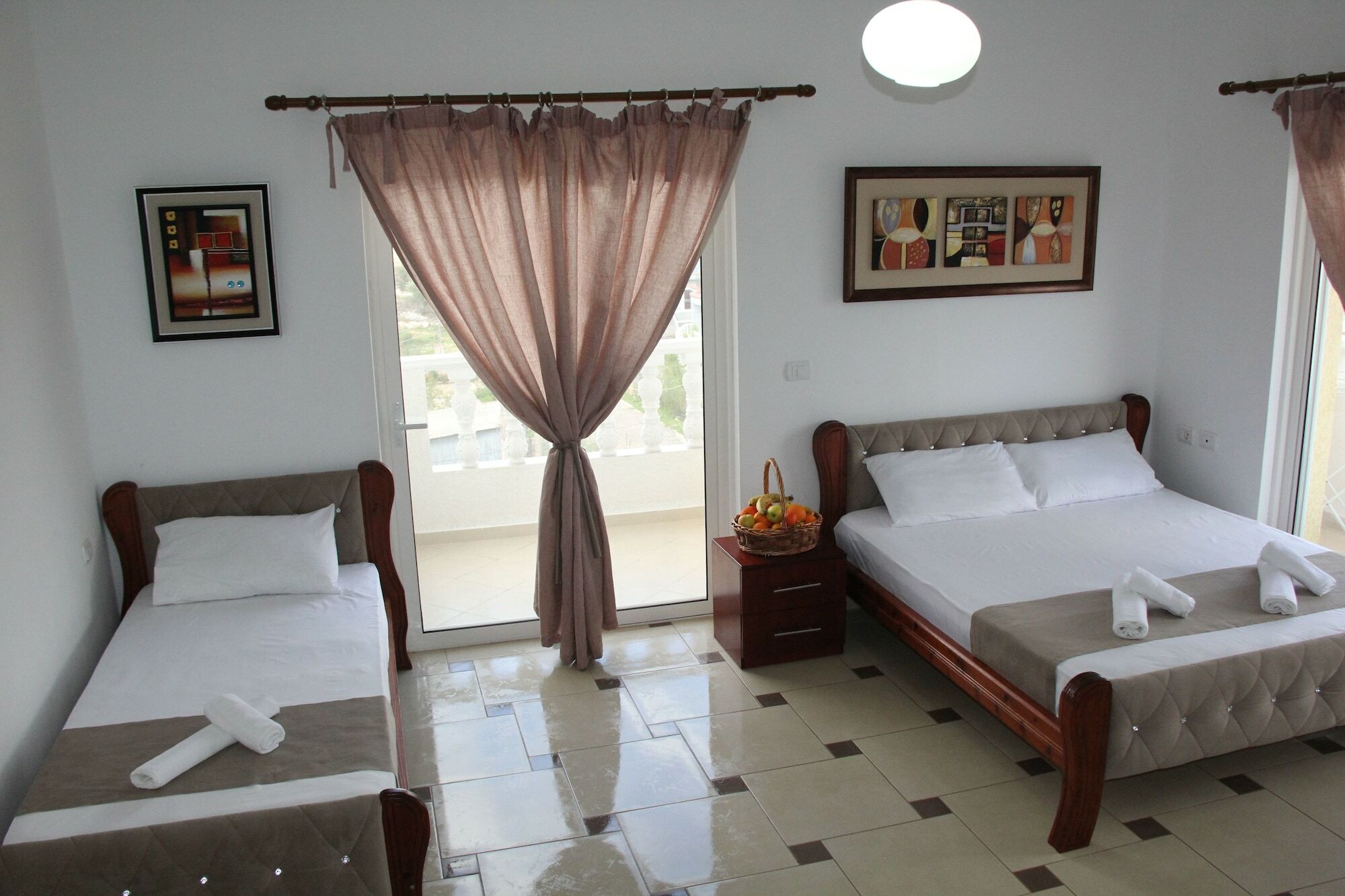 Relax Hotel Ksamil Ngoại thất bức ảnh
