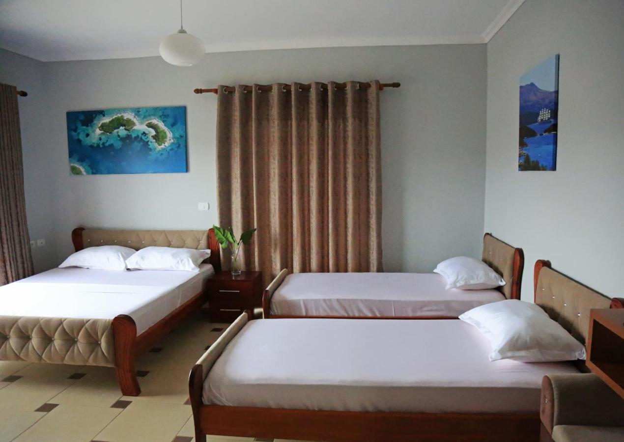 Relax Hotel Ksamil Ngoại thất bức ảnh